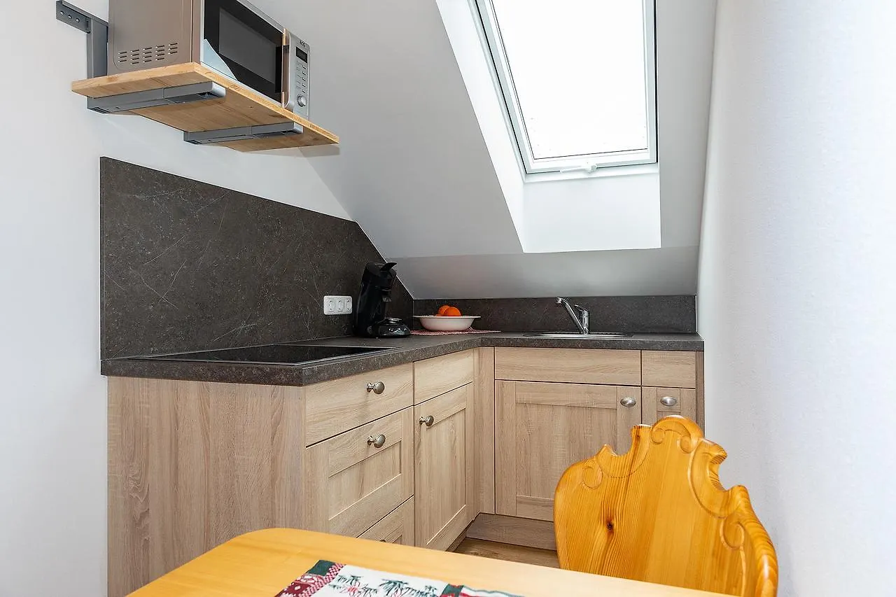Groebl-Alm Haus Zur Schoenen Aussicht Graswang Apartment