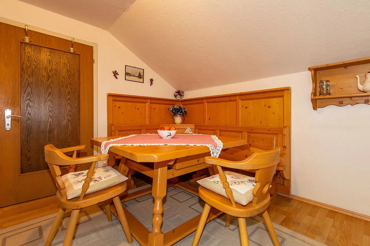 Apartment Groebl-Alm Haus Zur Schoenen Aussicht Graswang